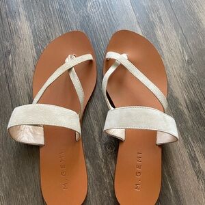 M. Gemi Women's Cream Sandals